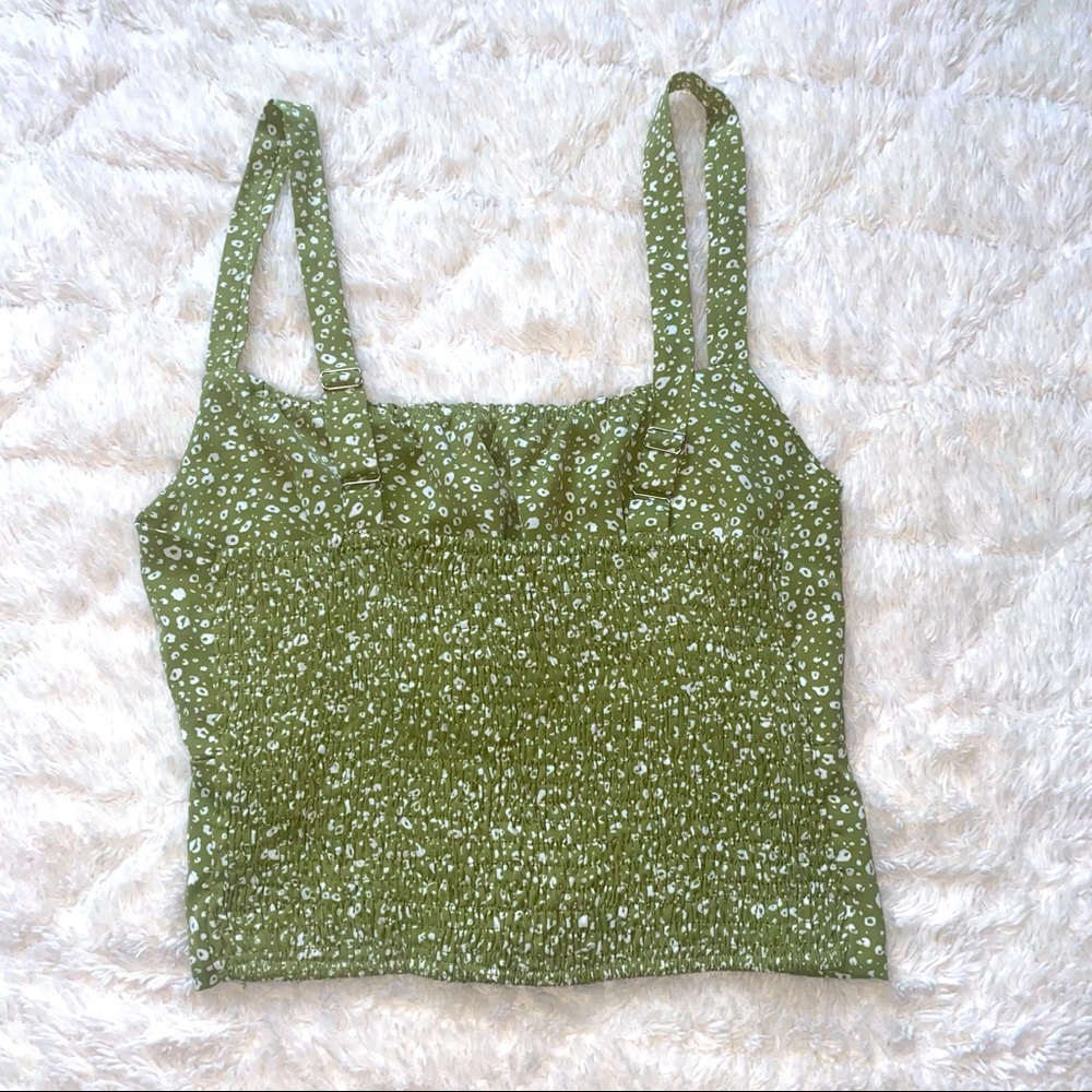 Cropped Tank - Picture 2 of 3